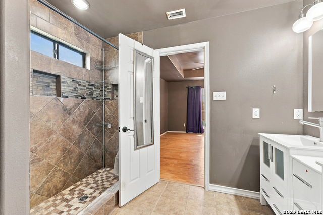 524 Indian Crossing Property Photo 25