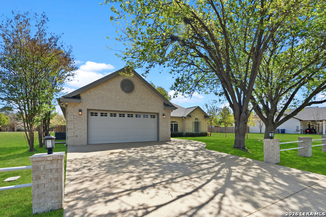 2592 Edgegrove Property Photo 2