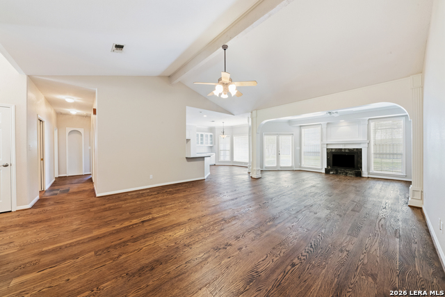 2592 Edgegrove Property Photo 8