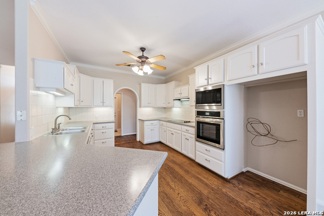 2592 Edgegrove Property Photo 10