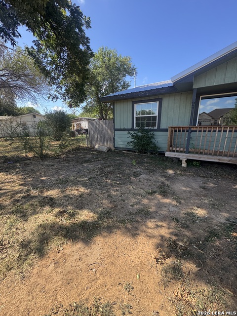 818 W Brazos Property Photo 2