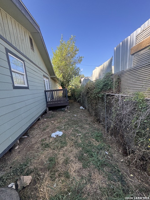 818 W Brazos Property Photo 3