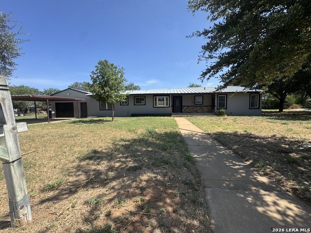 719 E Taft Property Photo 1