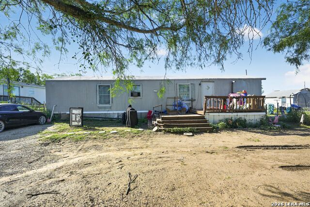 408 Hickory St Property Photo 1