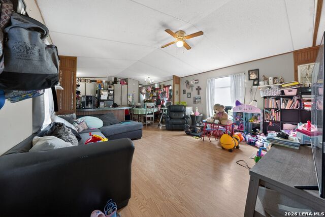 408 Hickory St Property Photo 12
