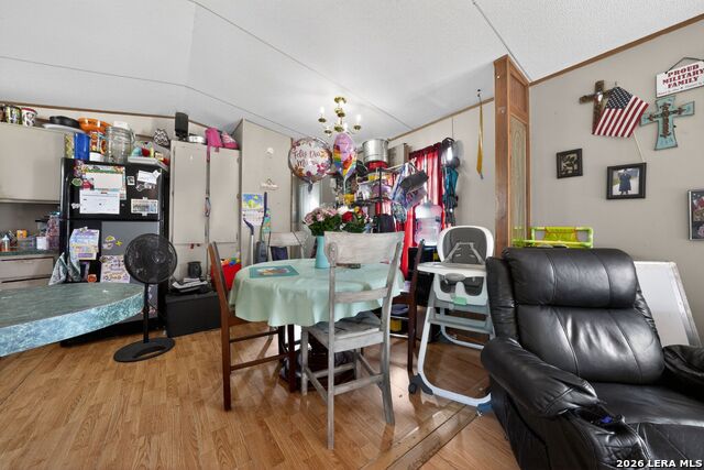 408 Hickory St Property Photo 14
