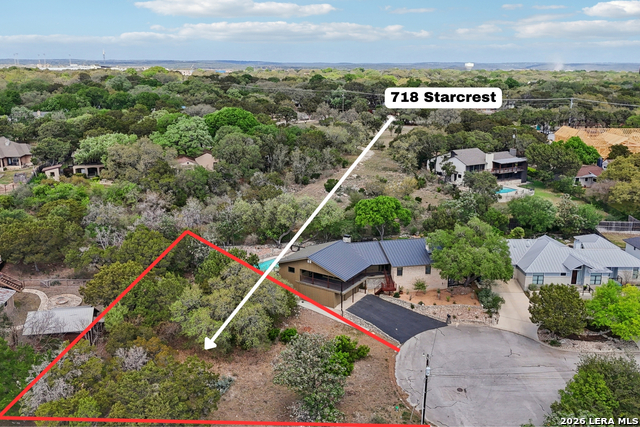 718 Starcrest Property Photo 8