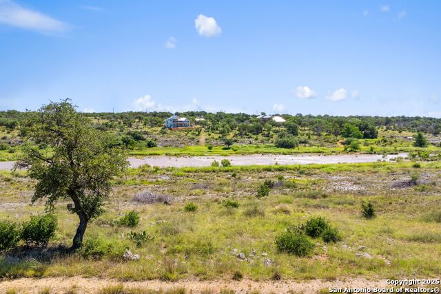 620 Rio Vista Rd Property Photo 2