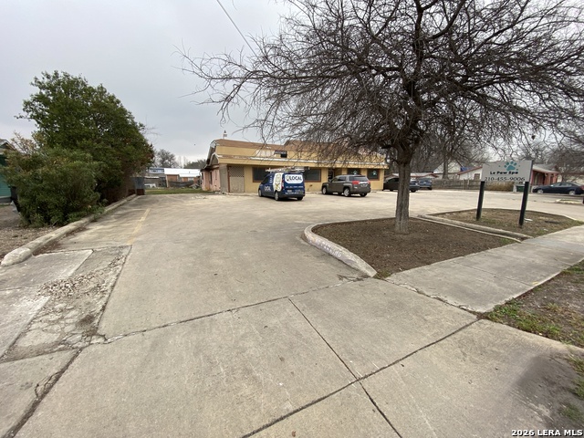 755 Division Property Photo 2