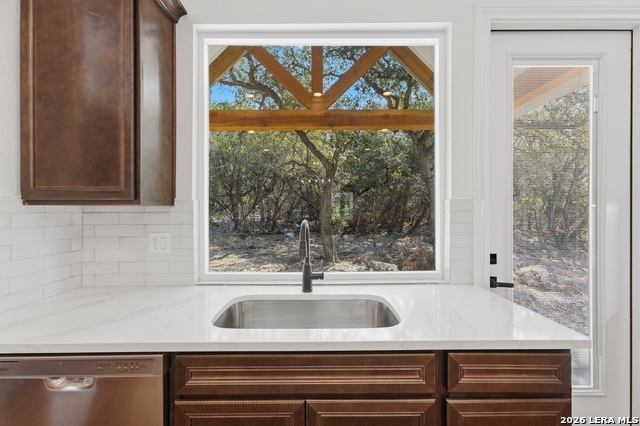 1344 Bellewood Property Photo 10