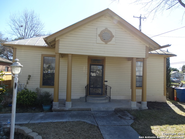 262 Ray Ave Property Photo 2