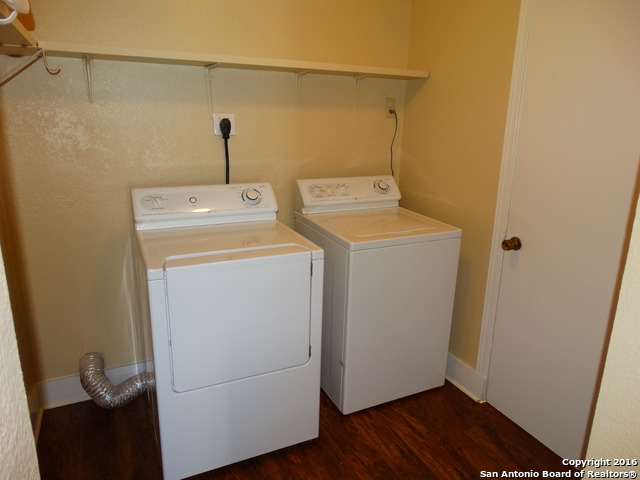 262 Ray Ave Property Photo 13