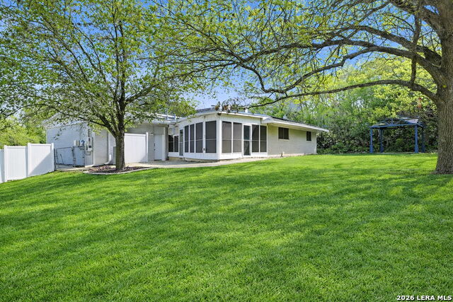 3202 Bent Bow Property Photo 38