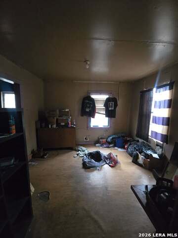 520 S San Bernardo Property Photo 3
