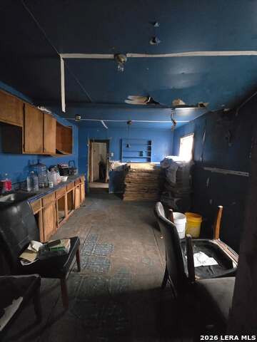 520 S San Bernardo Property Photo 4