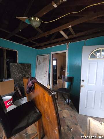 520 S San Bernardo Property Photo 7