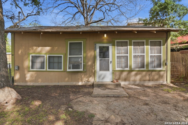 842 Burkett Property Photo 1
