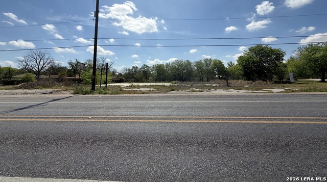 13580 Interstate 35 Property Photo 3