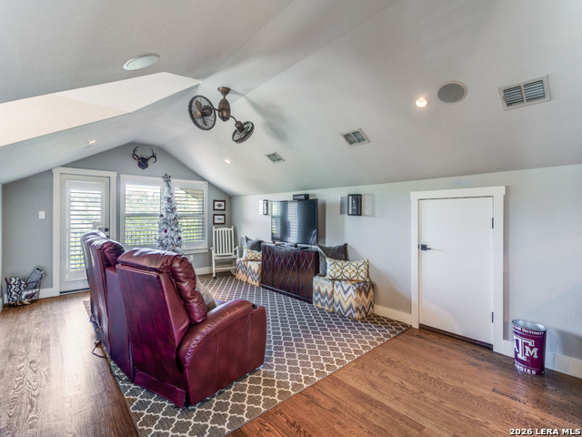 460 Shepherds Crook Property Photo 32