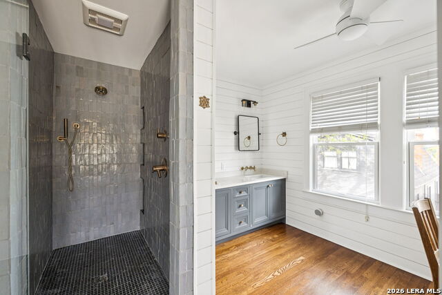110 Henderson St Property Photo 25