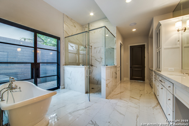 114 Cypress Way Property Photo 24