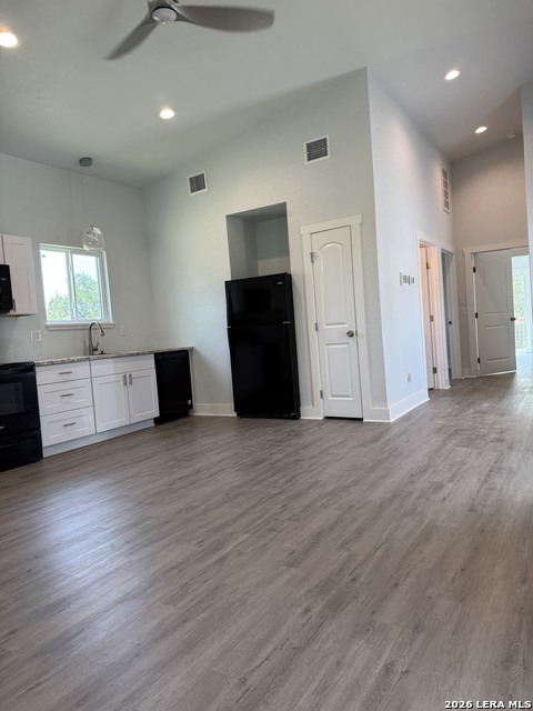 569 Ledgeview Property Photo 5