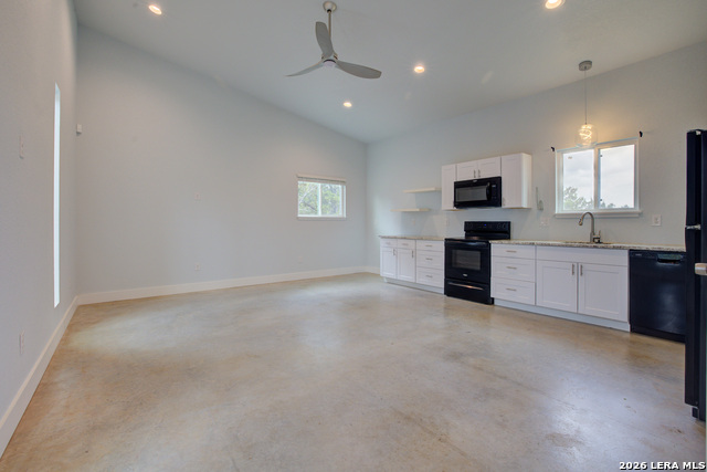 569 Ledgeview Property Photo 6