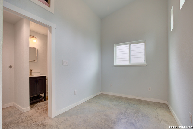 569 Ledgeview Property Photo 17