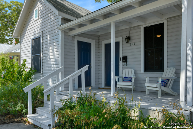 1127 Nolan St. Property Photo 2