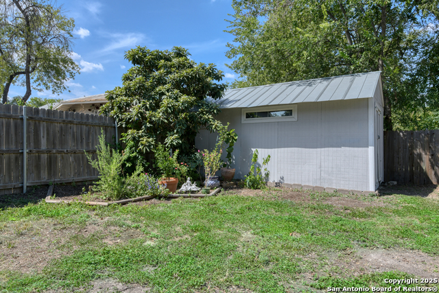 1127 Nolan St. Property Photo 15