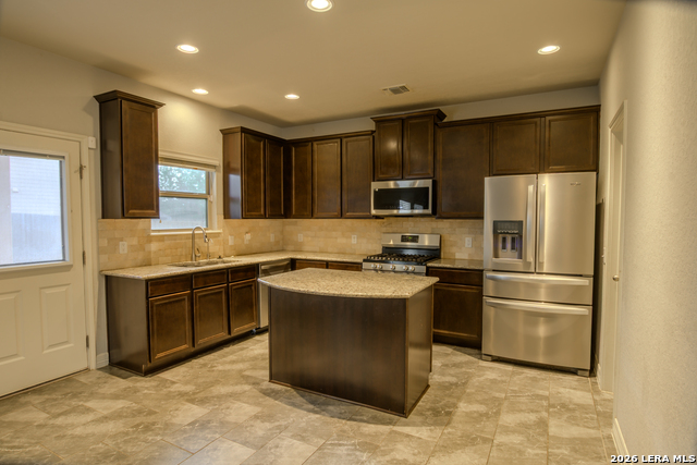 1306 Begonia Property Photo 2