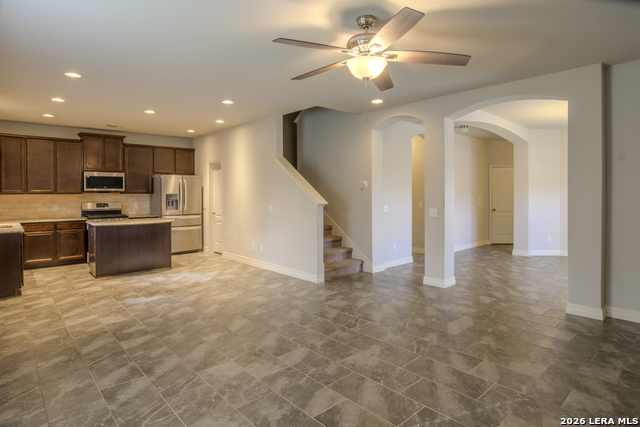 1306 Begonia Property Photo 4