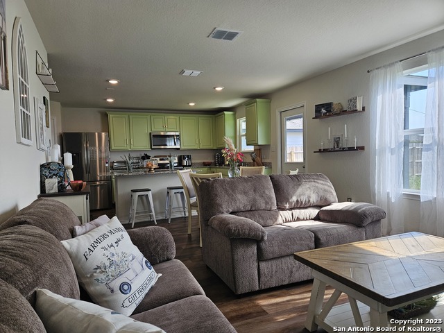 535 Wild Olive Way Property Photo 8