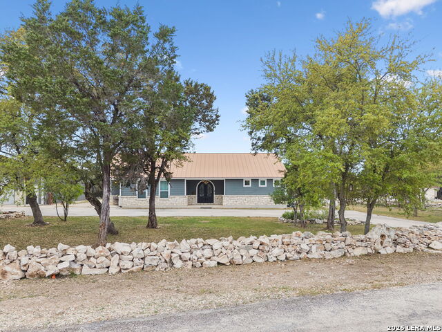 1315 Happy Hollow Property Photo 2