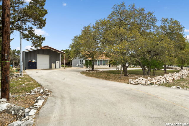 1315 Happy Hollow Property Photo 5