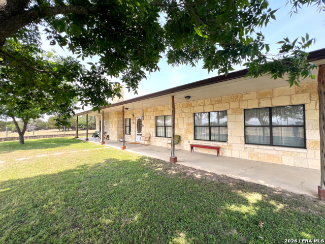 1220 Flying T Ranch Property Photo 7