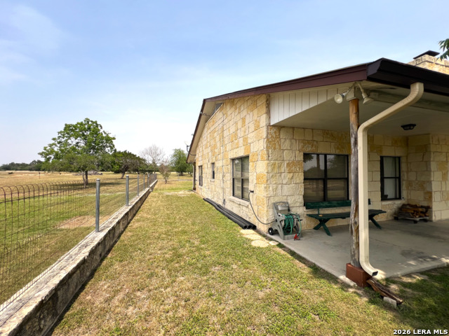 1220 Flying T Ranch Property Photo 12