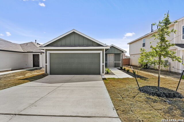 12524 Spoor Vly Property Photo 1
