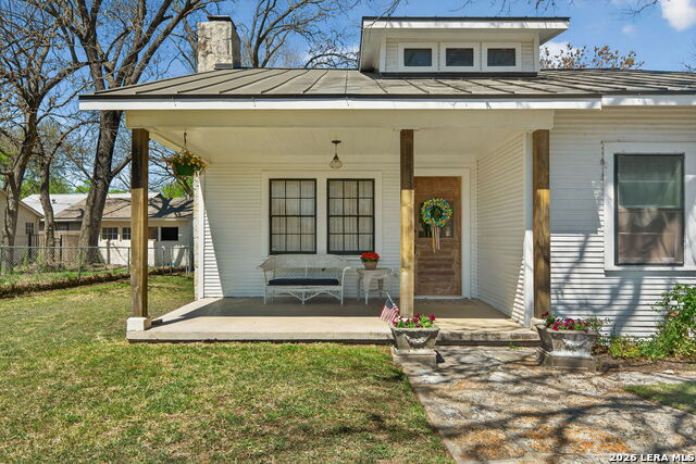 608 River Rd Property Photo 2