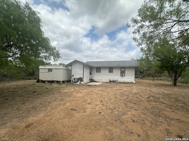 512 E Ave J Property Photo 4