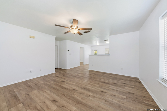 527 Roosevelt Property Photo 8