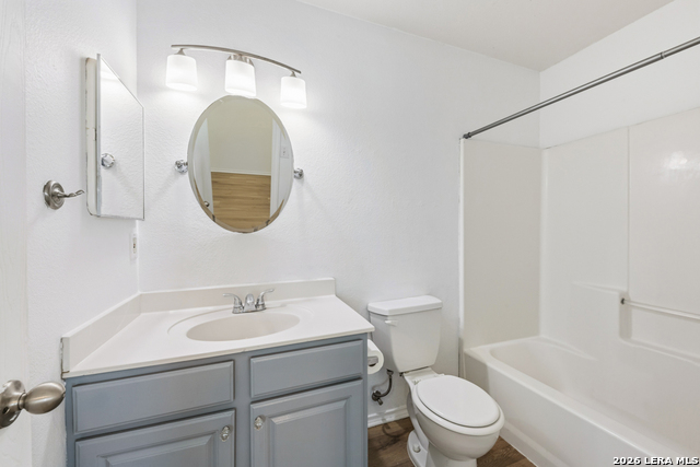 527 Roosevelt Property Photo 15