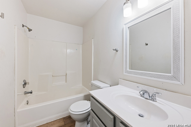 527 Roosevelt Property Photo 18