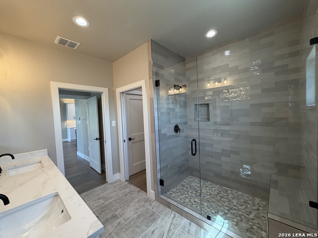 748 Riviera Dr Property Photo 11