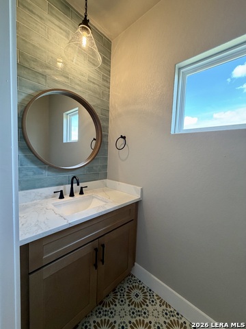 748 Riviera Dr Property Photo 20