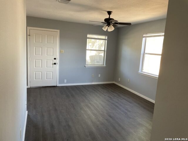 191 Rhine Ter Property Photo 3