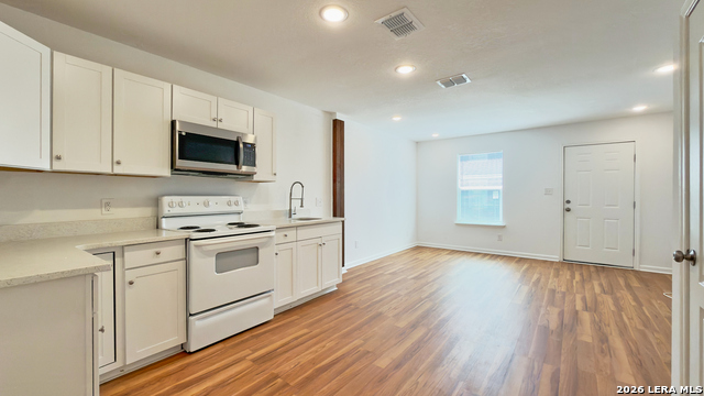 143 Huntington Property Photo 18