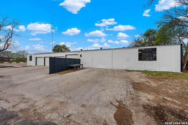 2610 Memorial Blvd Property Photo 16