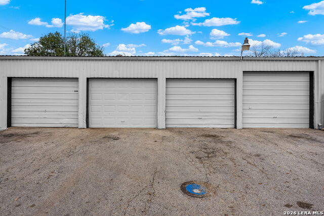 2610 Memorial Blvd Property Photo 17