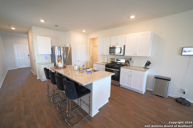6611 Copper King Property Photo 14